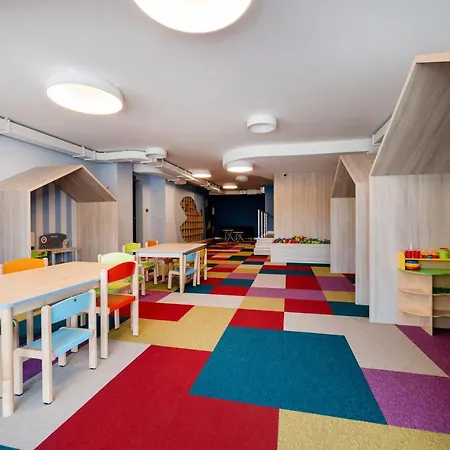 20 By The Seaside Letnica